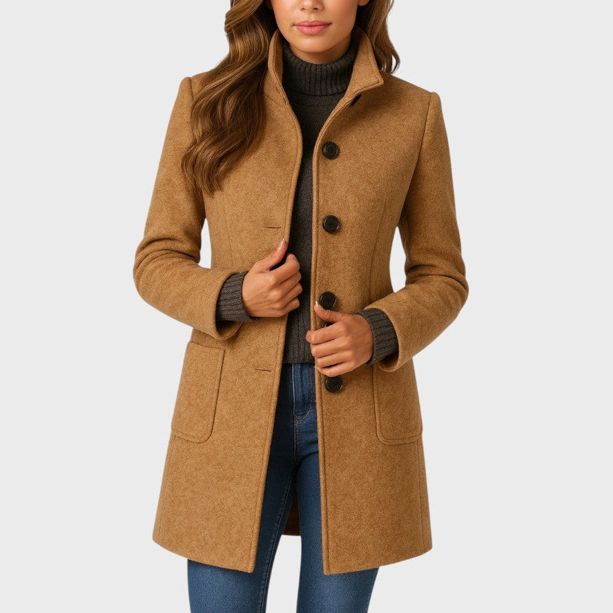 Clara – An elegant and comfortable coat