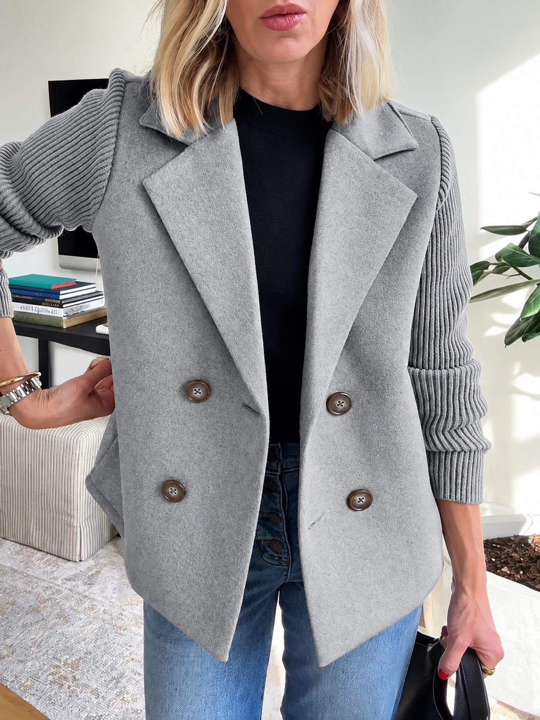 SORELLE - Elegant Knit-Sleeve Blazer