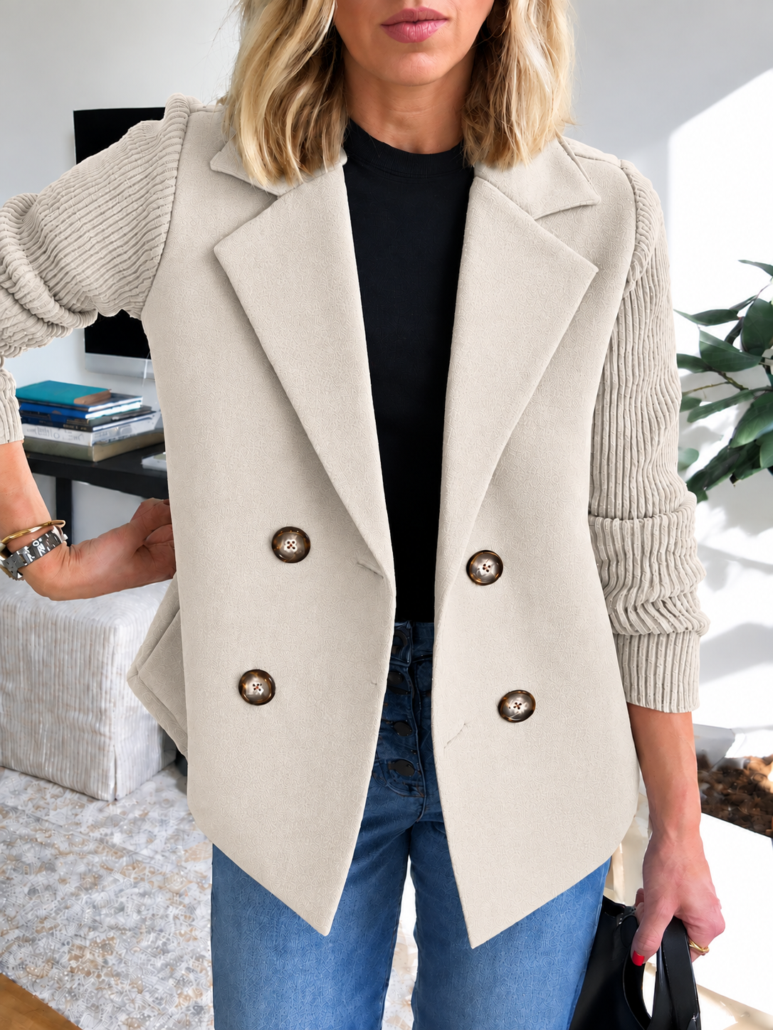 SORELLE - Elegant Knit-Sleeve Blazer