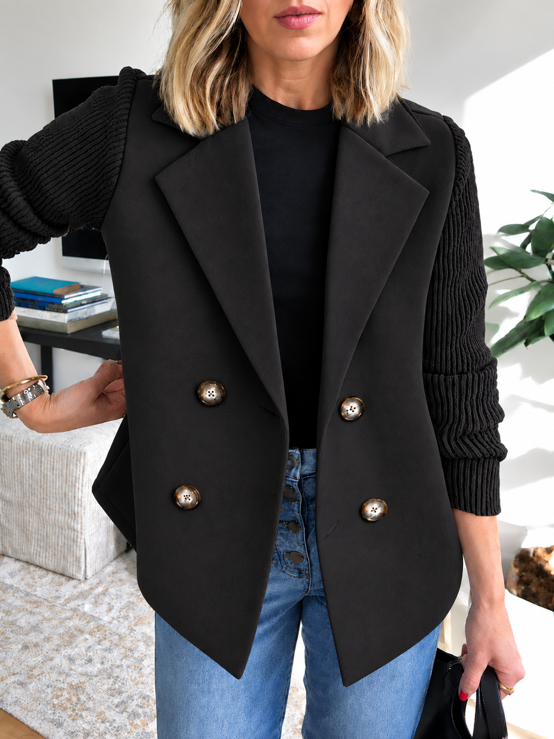 SORELLE - Elegant Knit-Sleeve Blazer