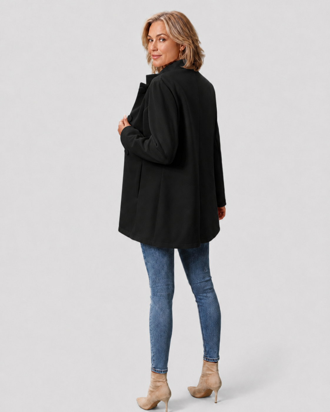 Vera Timeless Elegant Jacket