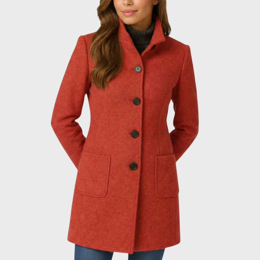 Clara – An elegant and comfortable coat